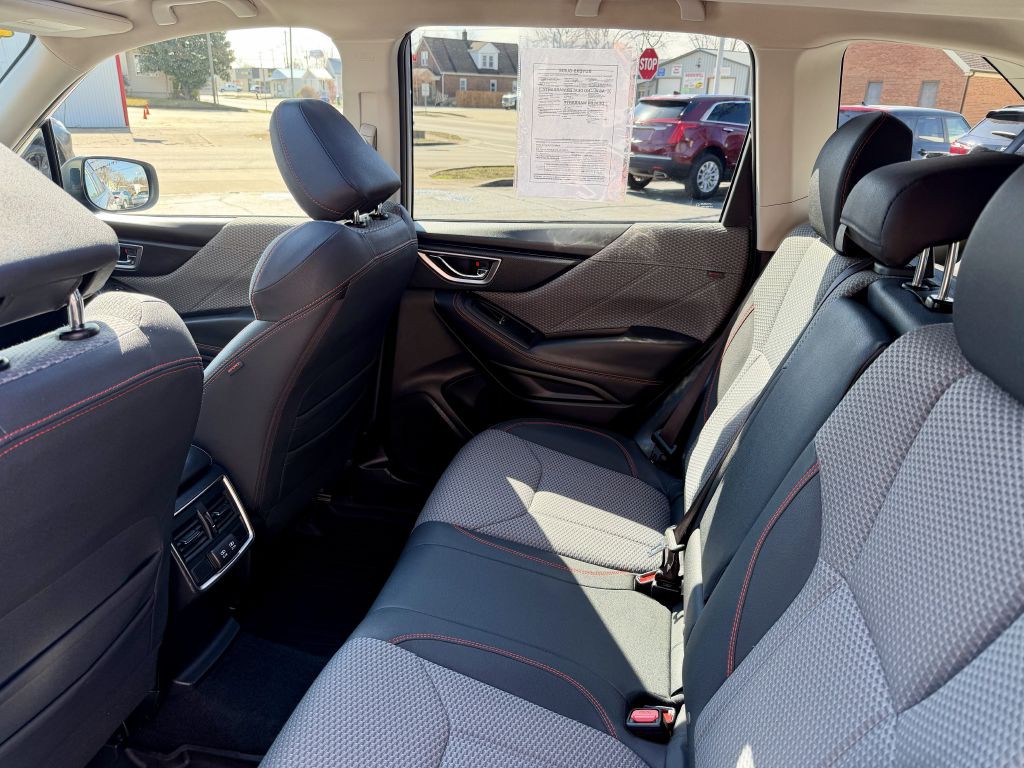 2019 Subaru Forester Image 12