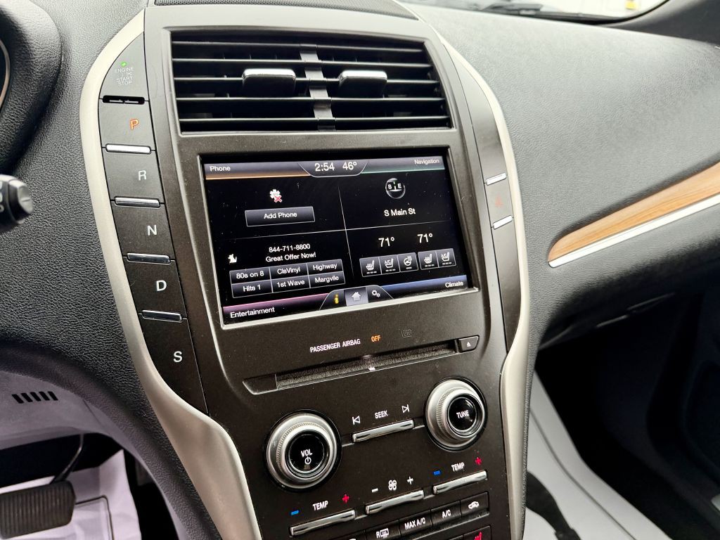 2015 Lincoln MKC Image 16