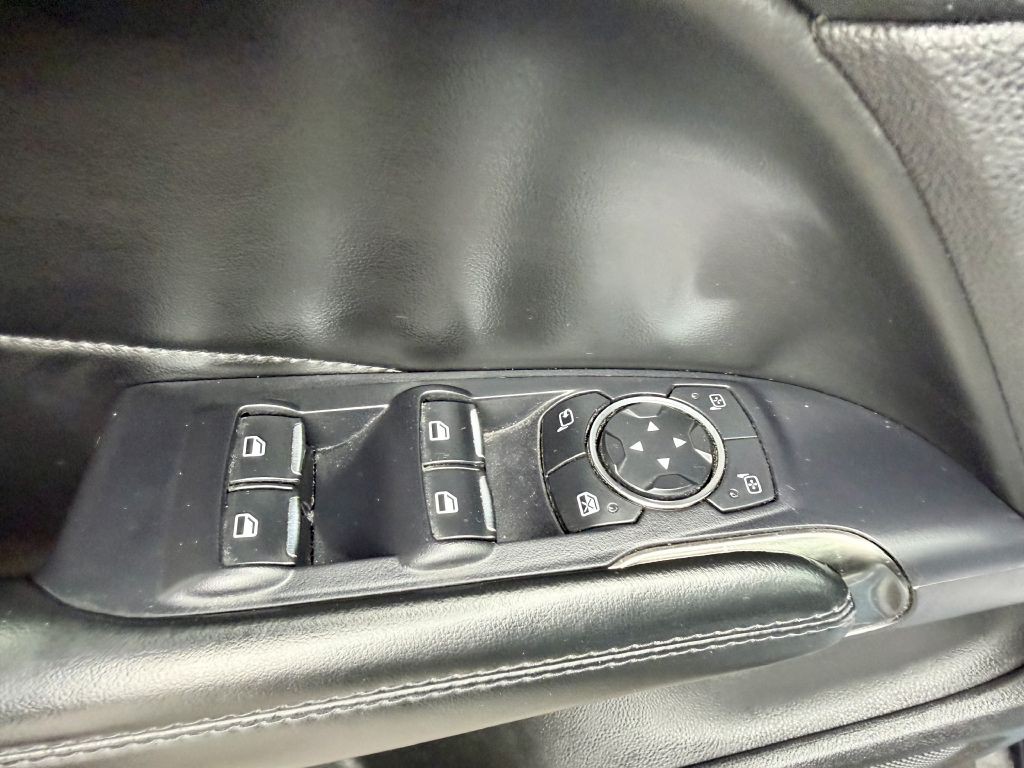 2015 Lincoln MKC Image 21