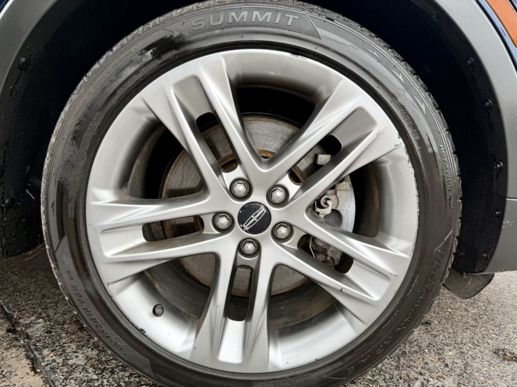 2015 Lincoln MKC Image 25