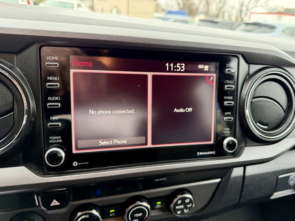 2020 Toyota Tacoma Image 14