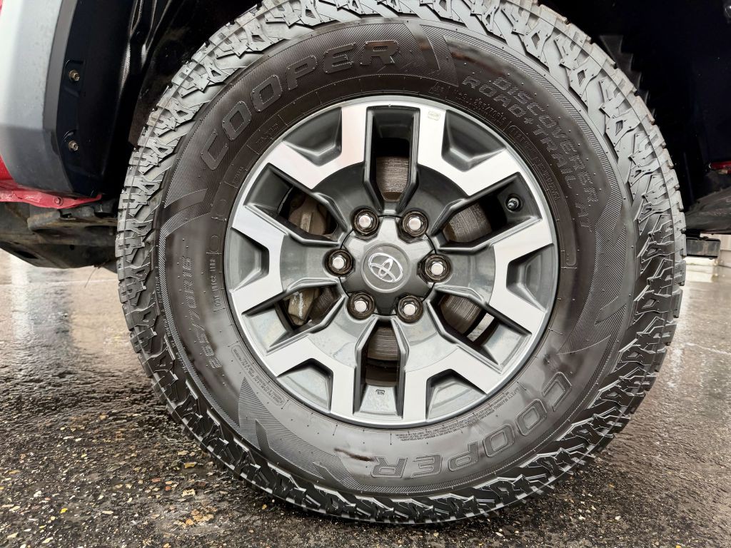 2020 Toyota Tacoma Image 27