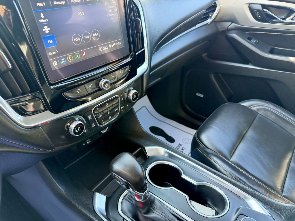 2021 Chevrolet Traverse Image 16