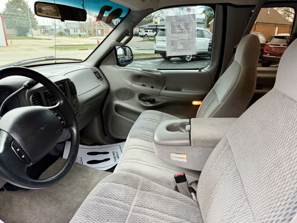 1997 Ford F-150 Image 10