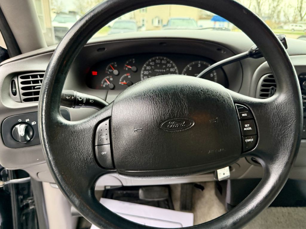 1997 Ford F-150 Image 11