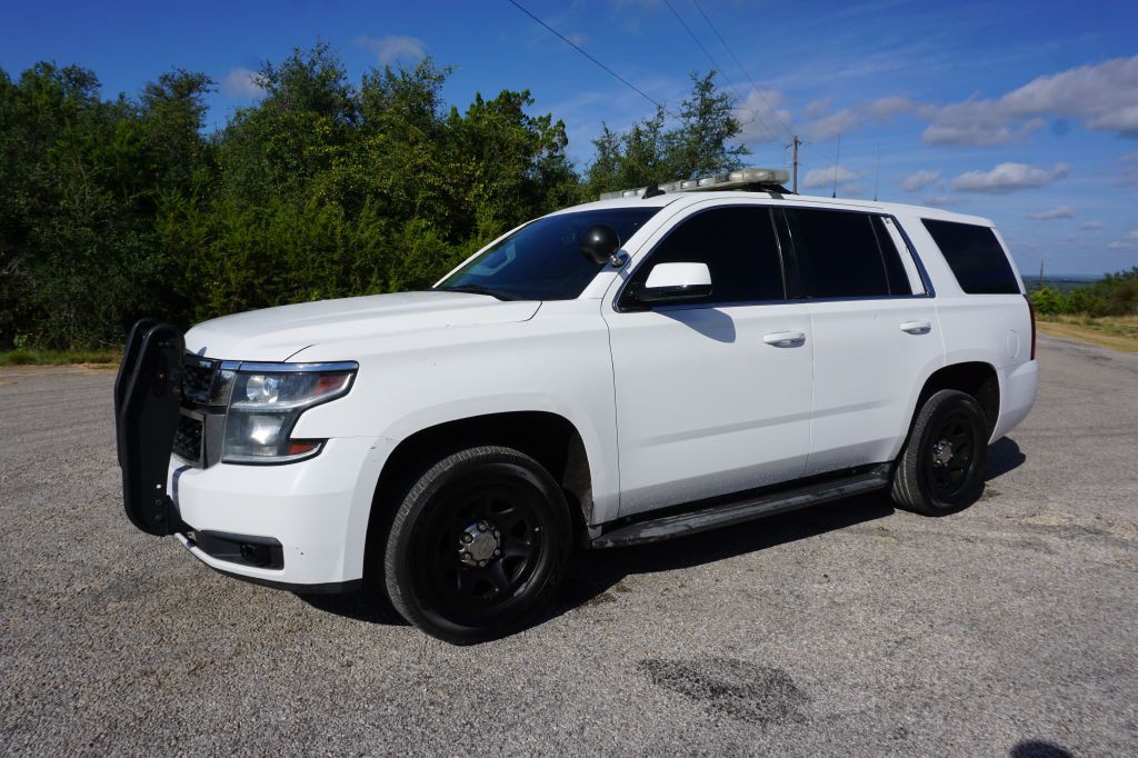 2015 Chevrolet Tahoe Image 2