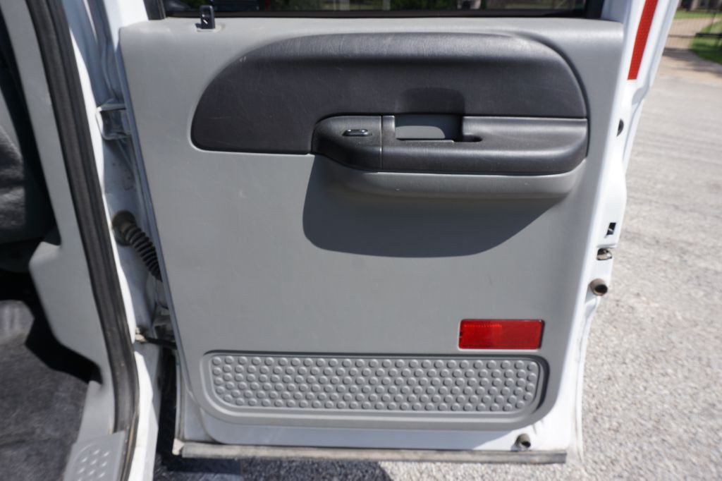 2006 Ford F-250 Image 18