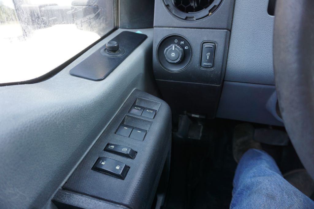 2013 Ford F-350 Image 23