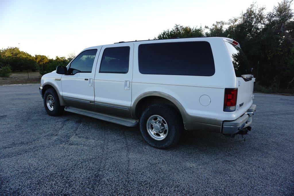 2002 Ford Excursion Image 4