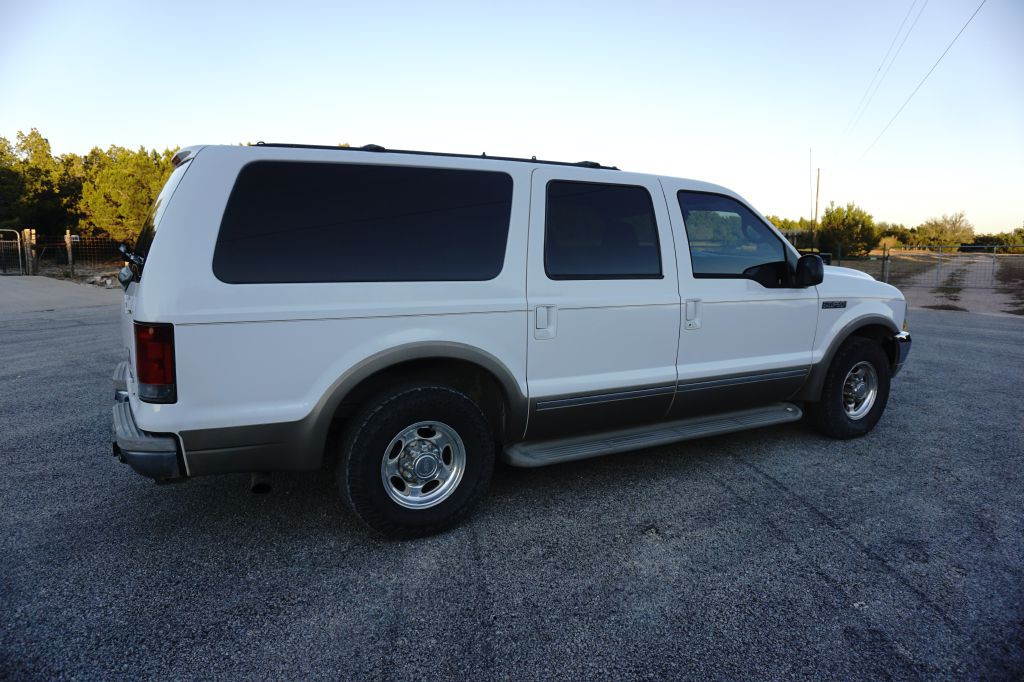 2002 Ford Excursion Image 8
