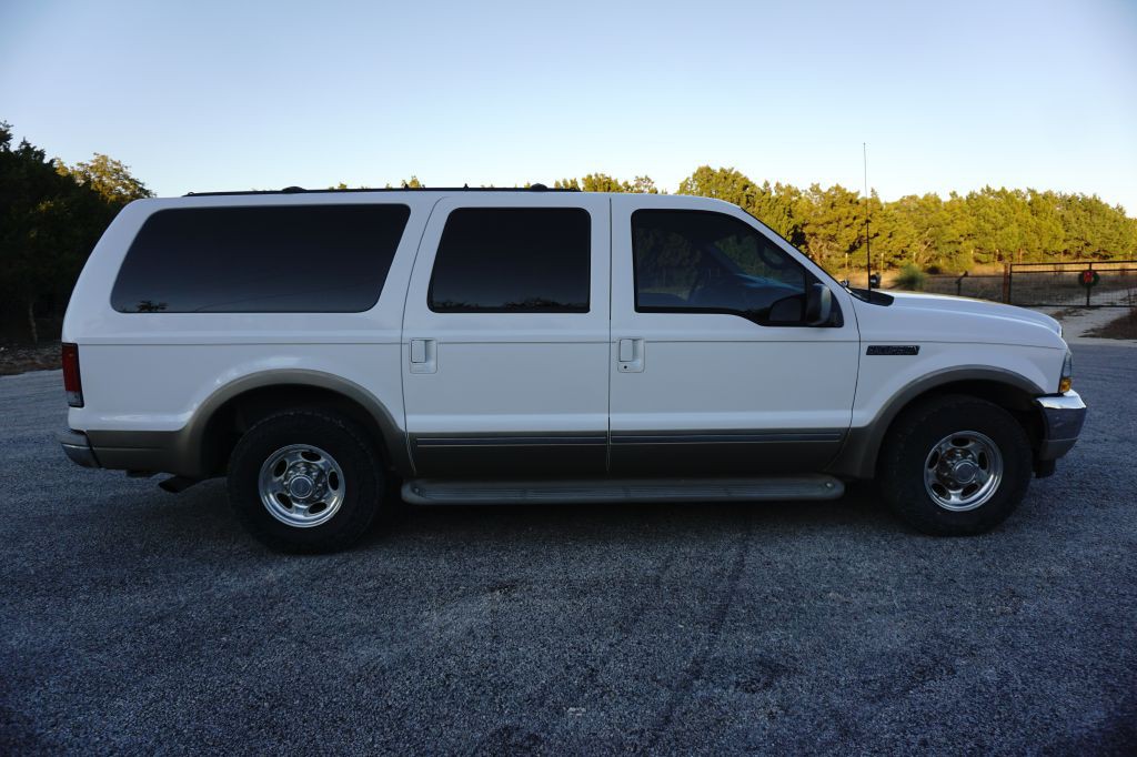2002 Ford Excursion Image 9