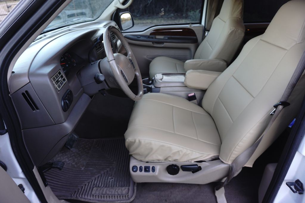 2002 Ford Excursion Image 14