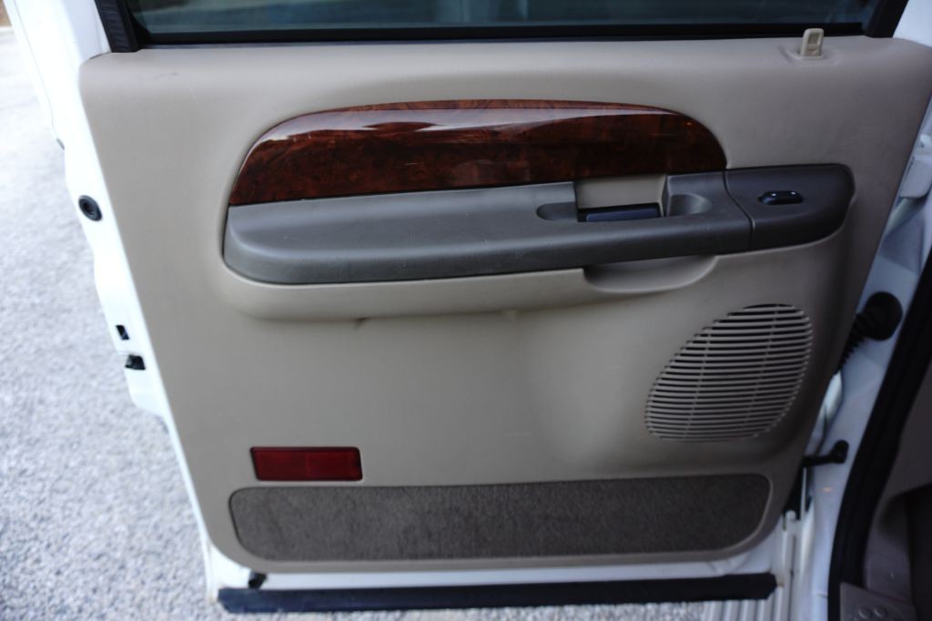 2002 Ford Excursion Image 15