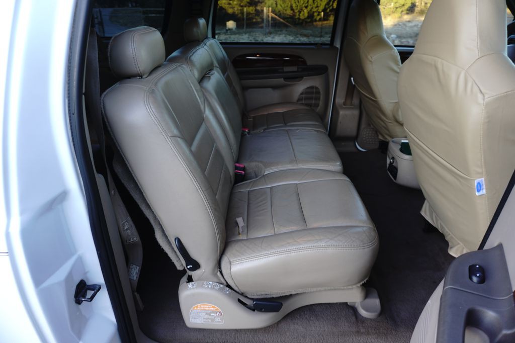 2002 Ford Excursion Image 19
