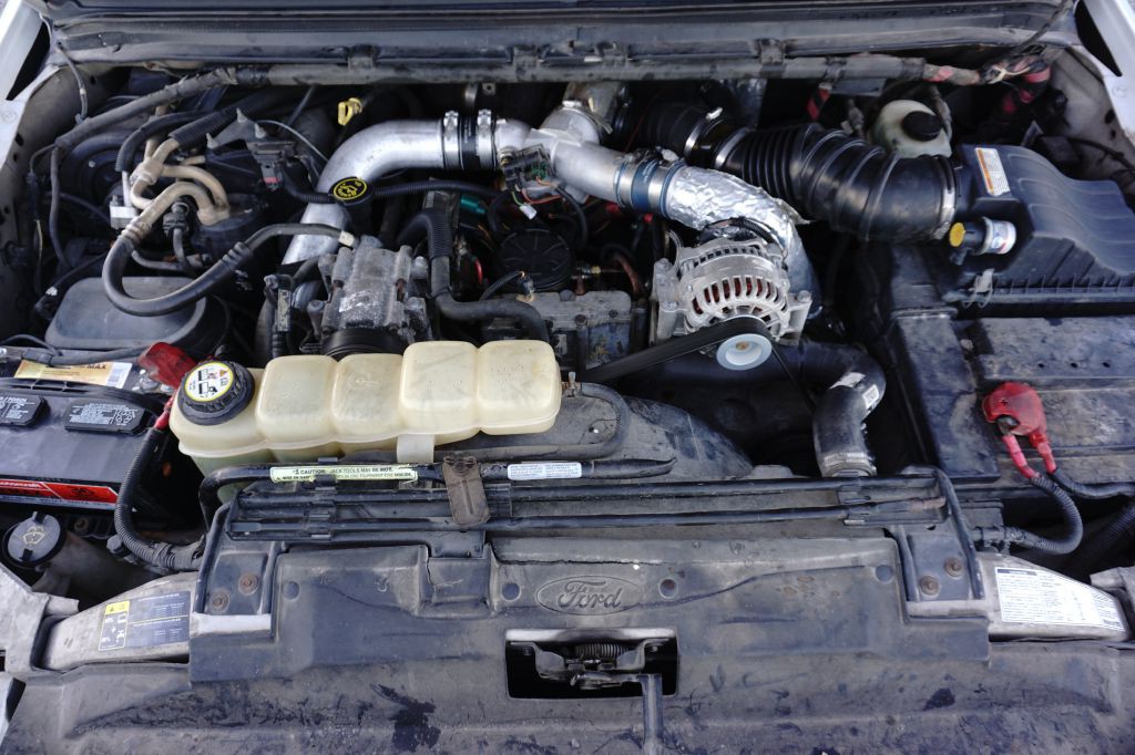 2002 Ford Excursion Image 25