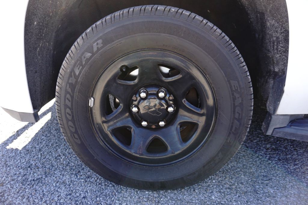 2017 Chevrolet Tahoe Image 28