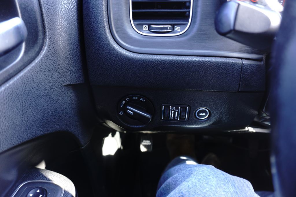 2018 Dodge Charger Image 28