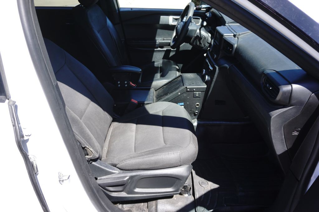 2020 Ford Explorer Image 21