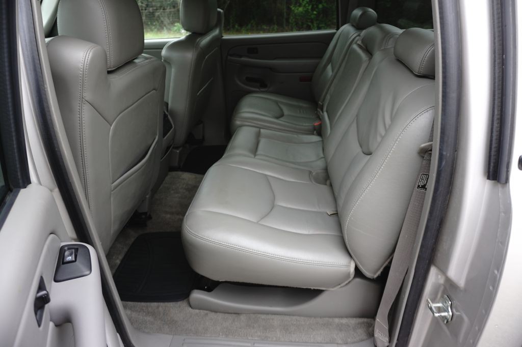 2005 Chevrolet Silverado 1500 Image 17