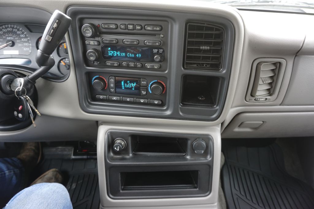 2005 Chevrolet Silverado 1500 Image 24