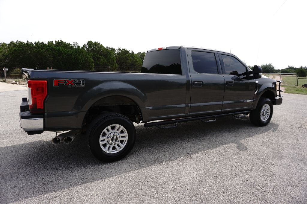 2017 Ford F-250 Image 9