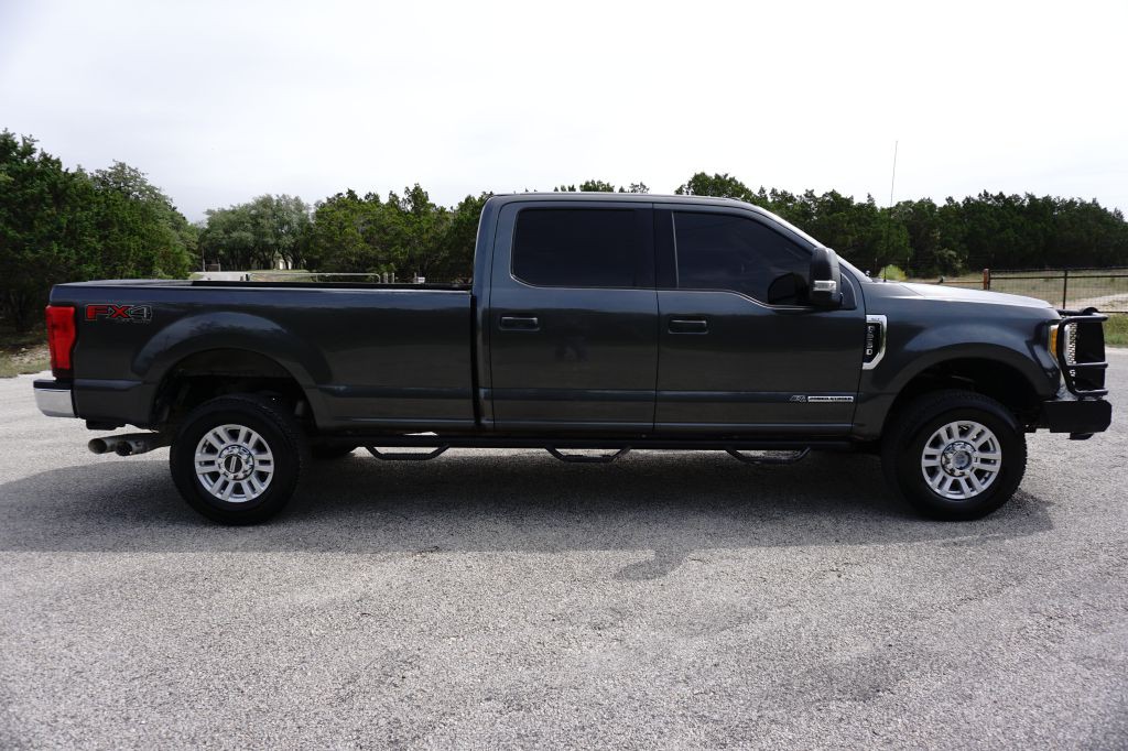 2017 Ford F-250 Image 10