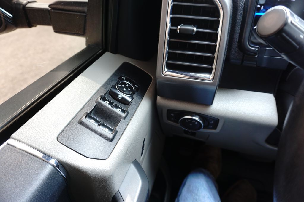 2017 Ford F-250 Image 26