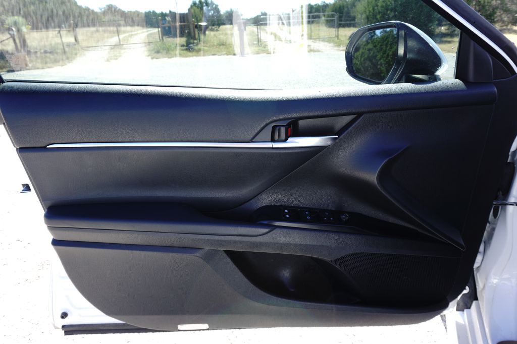 2018 Toyota Camry Image 13