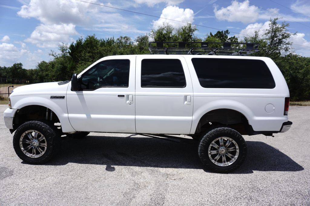 2003 Ford Excursion Image 3