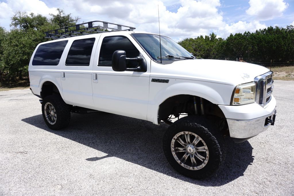 2003 Ford Excursion Image 10