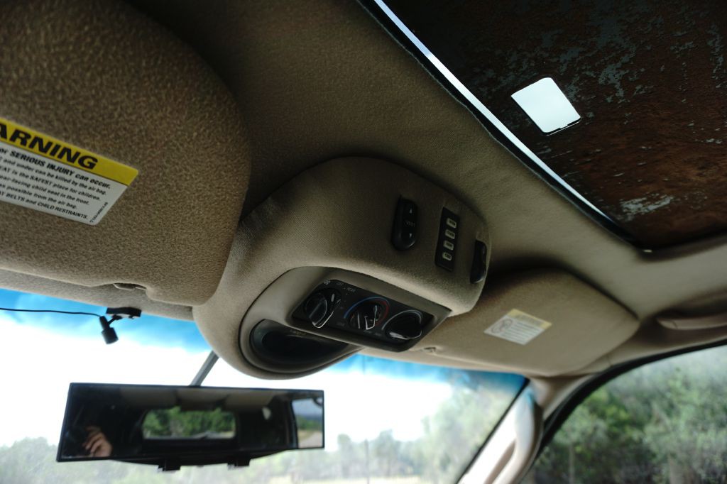 2003 Ford Excursion Image 25