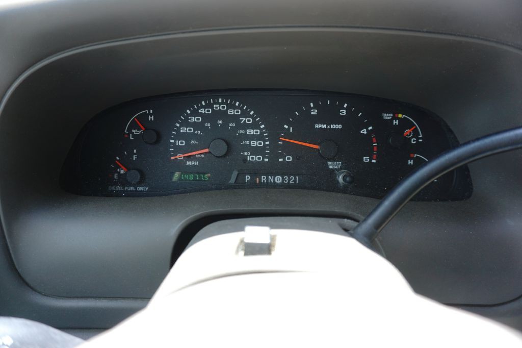2003 Ford Excursion Image 26