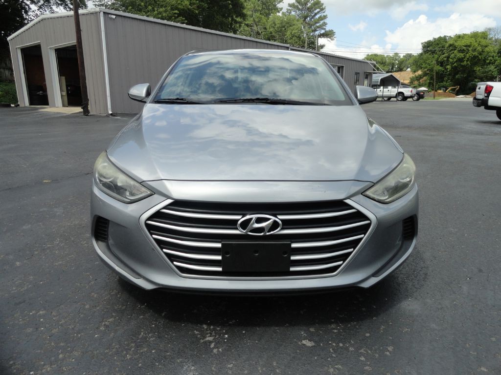 2017 Hyundai Elantra Image 4