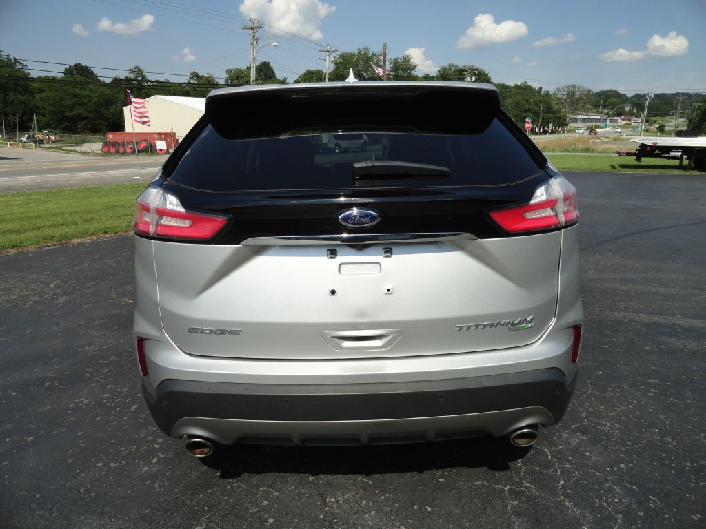 2019 Ford Edge Image 7