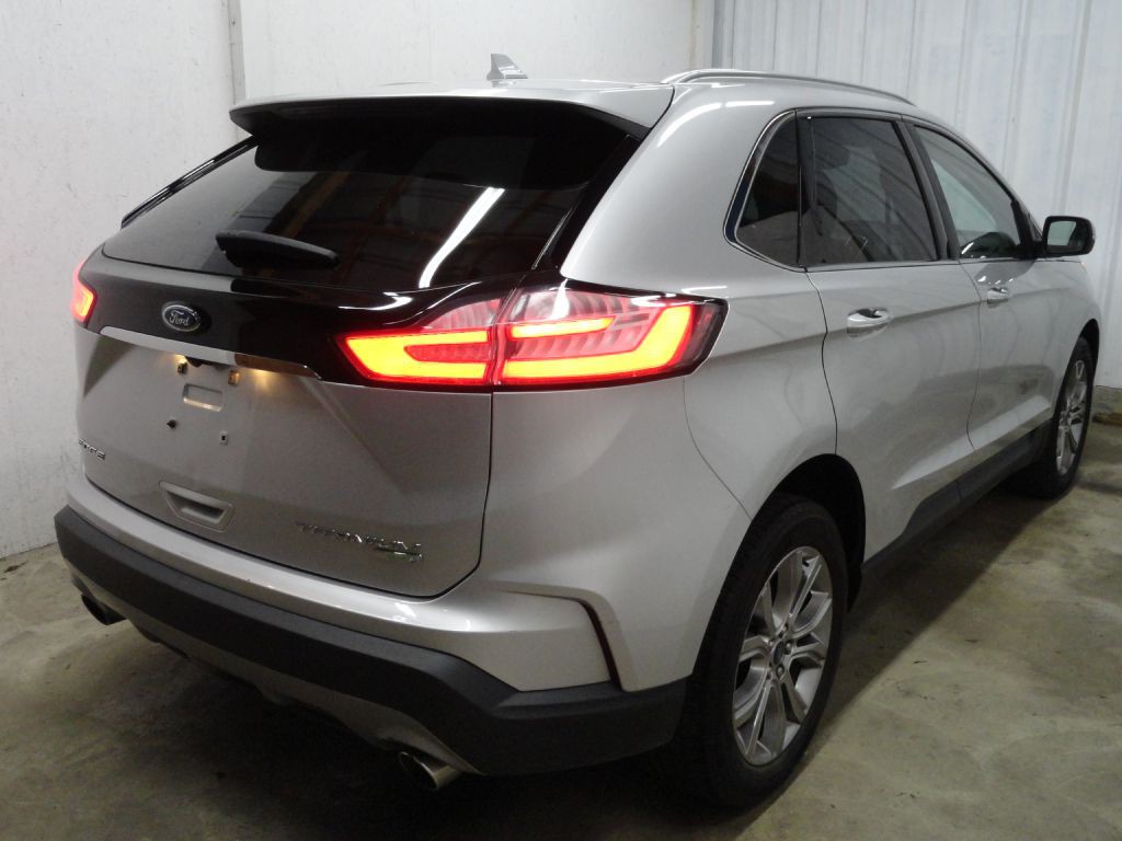 2019 Ford Edge Image 14