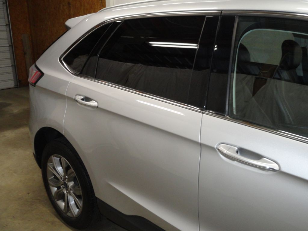 2019 Ford Edge Image 15