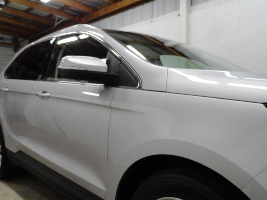 2019 Ford Edge Image 20
