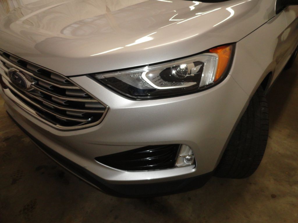 2019 Ford Edge Image 46