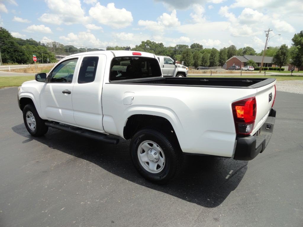 2019 Toyota Tacoma Image 6