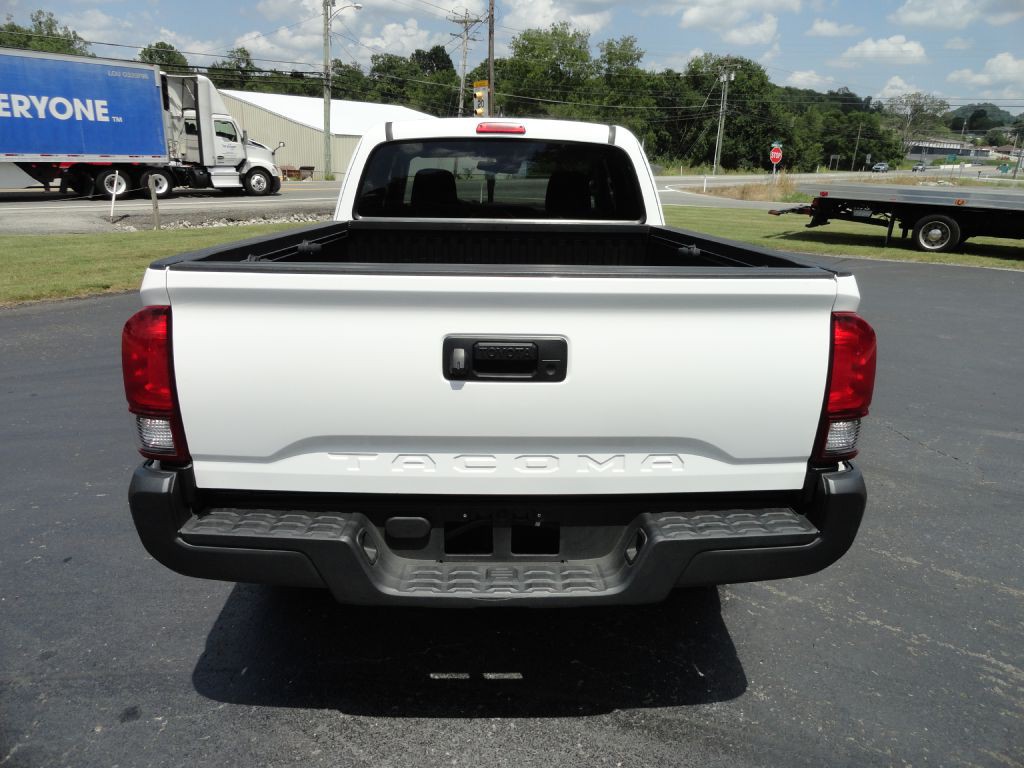 2019 Toyota Tacoma Image 7
