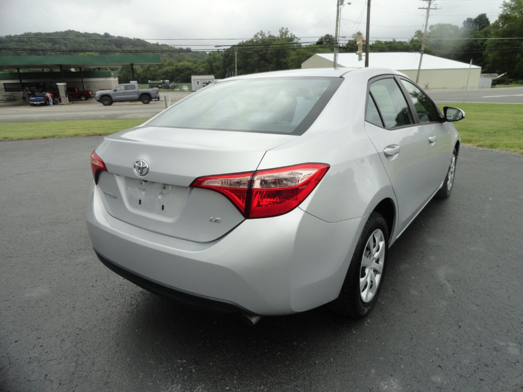 2017 Toyota Corolla Image 6