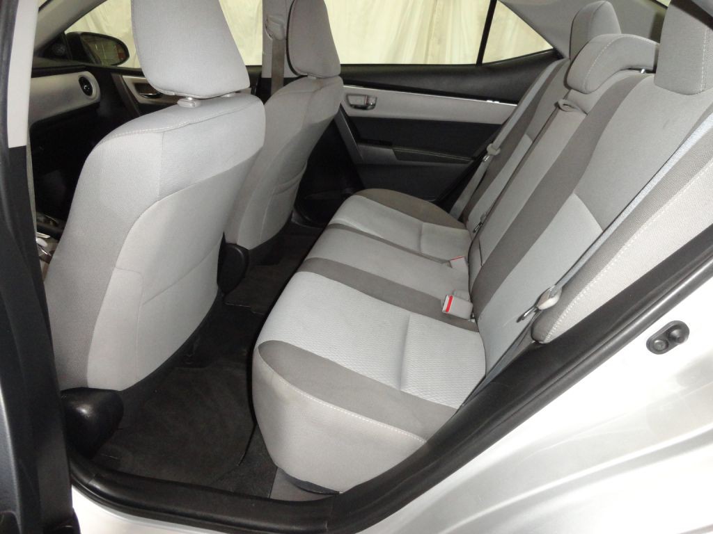 2017 Toyota Corolla Image 10