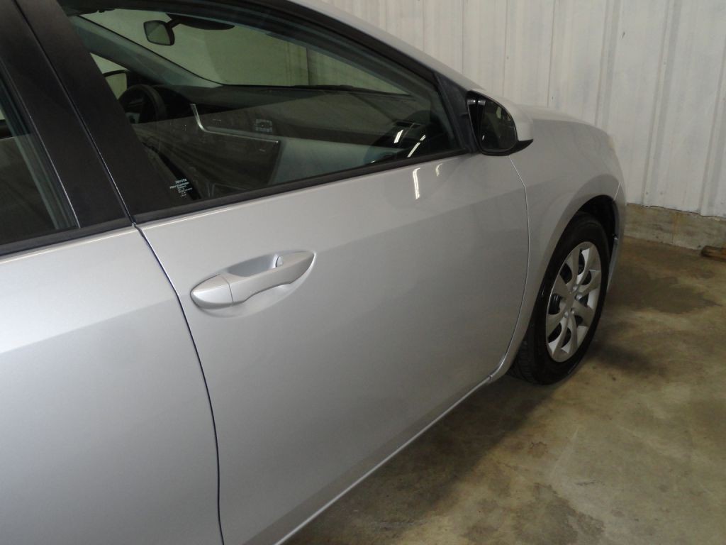 2017 Toyota Corolla Image 20