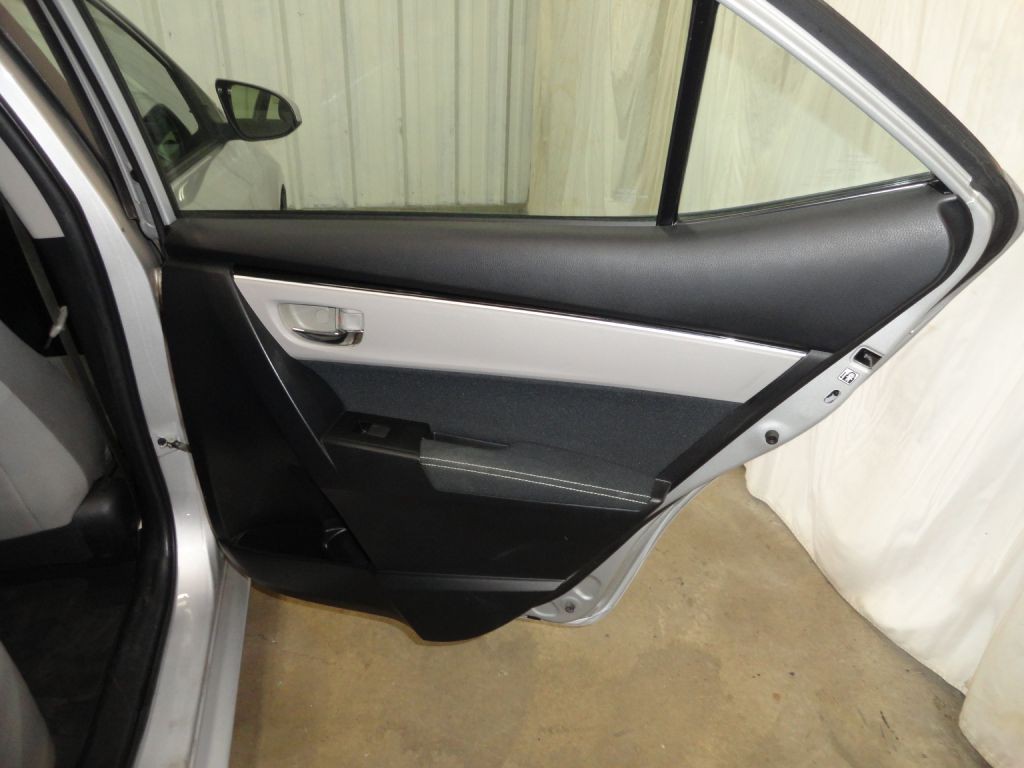 2017 Toyota Corolla Image 21