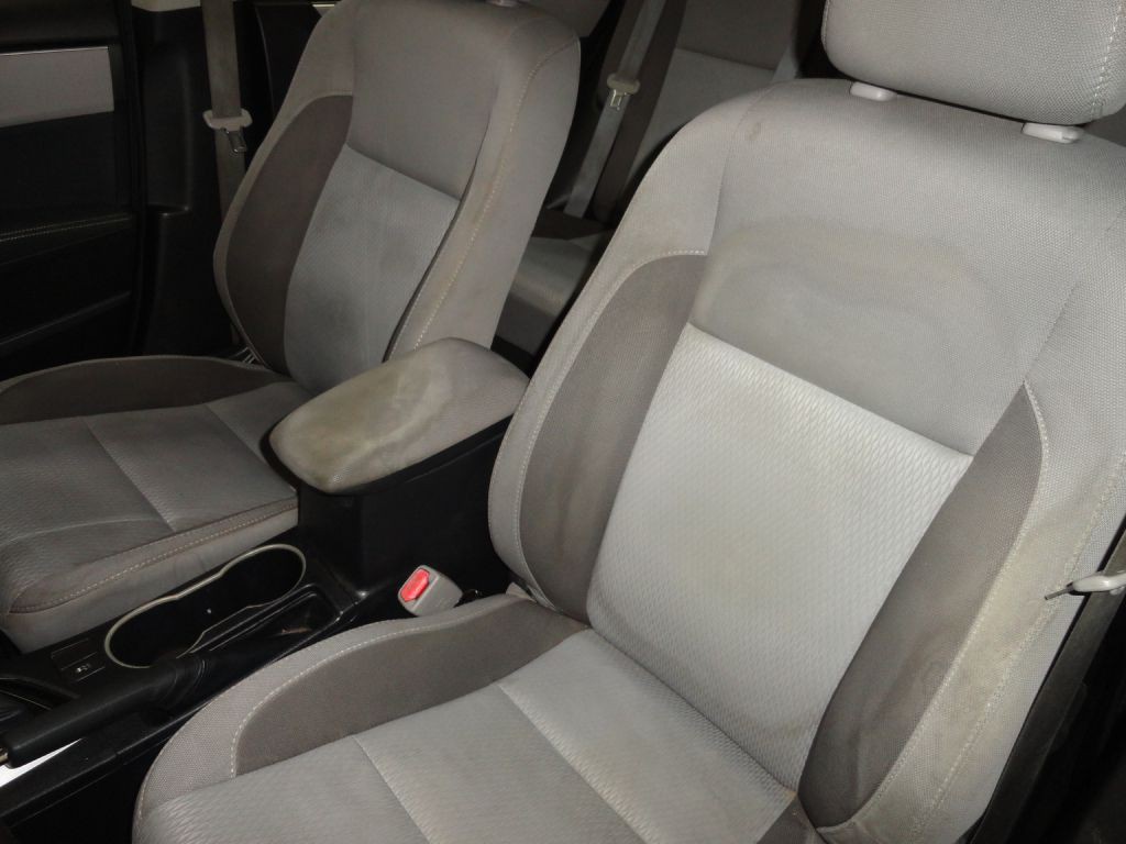 2017 Toyota Corolla Image 33