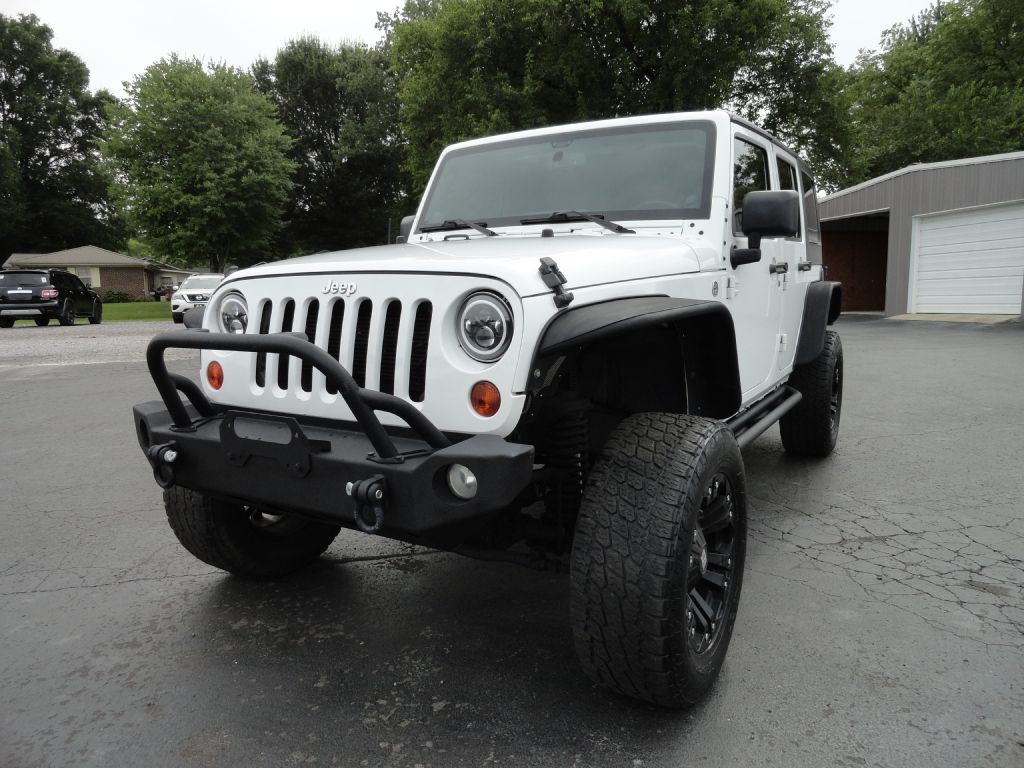 2013 Jeep Wrangler Unlimited Image 2