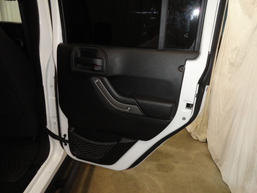 2013 Jeep Wrangler Unlimited Image 22