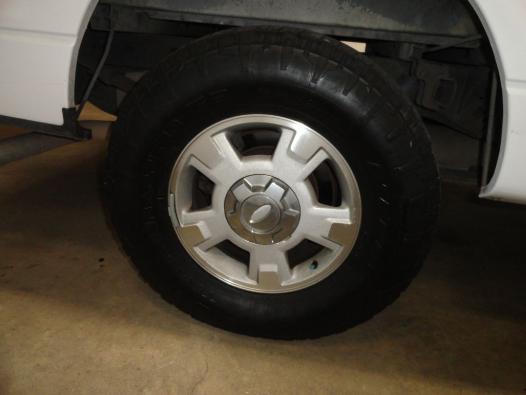 2012 Ford F-150 Image 25
