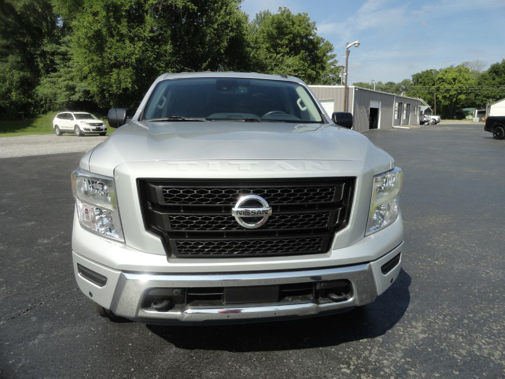 2020 Nissan Titan Image 4