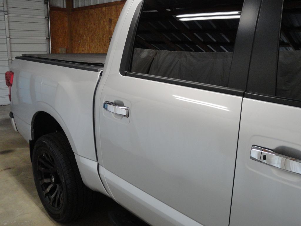 2020 Nissan Titan Image 14